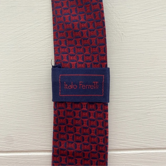 Italo Ferretti Men’s Burgundy And Dark Blue Silk Handmade Tie EUC - Picture 4 of 7